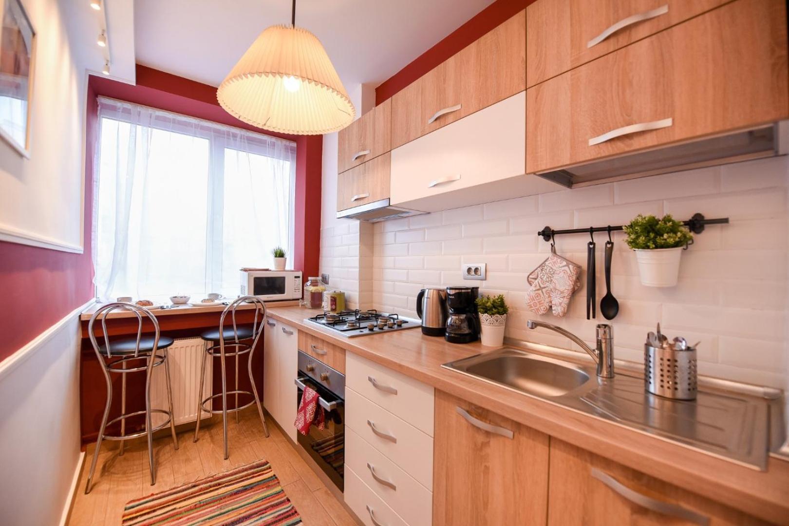Downtown Oasis: Central Apartments With Cozy Charm Бухарест Номер фото